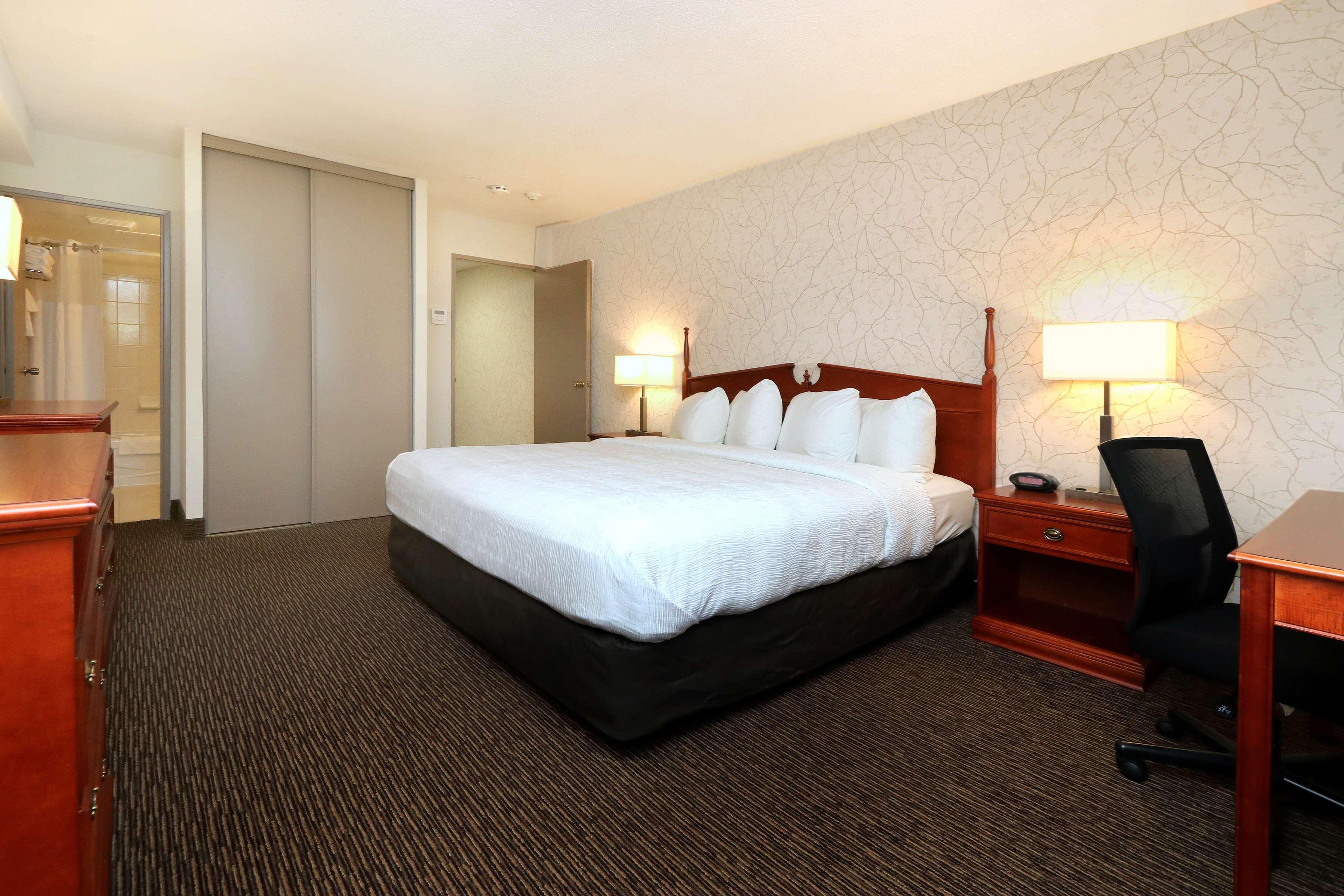 Western Halton Hills Hotel Georgetown