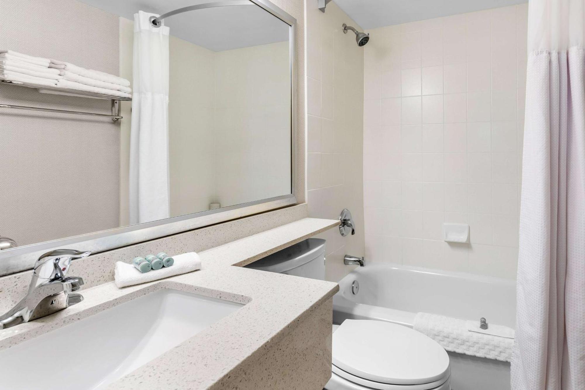 Western Halton Hills Hotel 3*