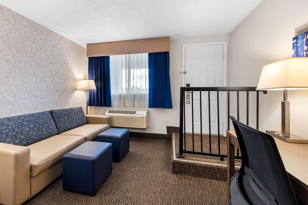 Western Halton Hills Hotel
