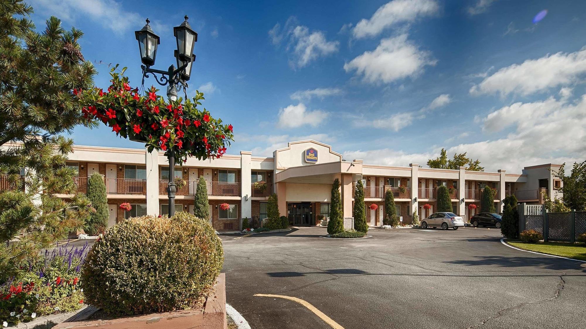 Hotel Western Halton Hills 3*